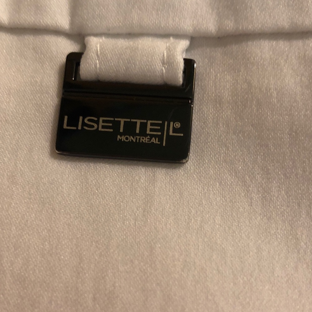 LISETTE White Pants with Branded Metal Tag - Picture 2 of 3